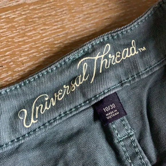 UNIVERSAL THREAD Dusk Green High Rise Shortie Raw Hem Short 10/30 - Picture 3 of 9